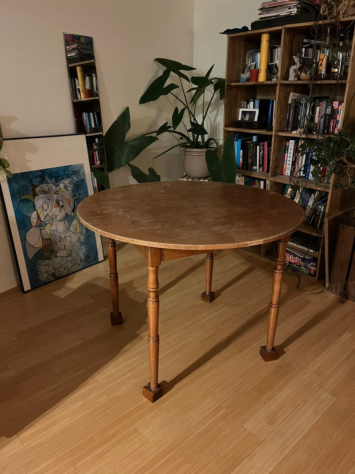 Ronde eettafel, Ophalen