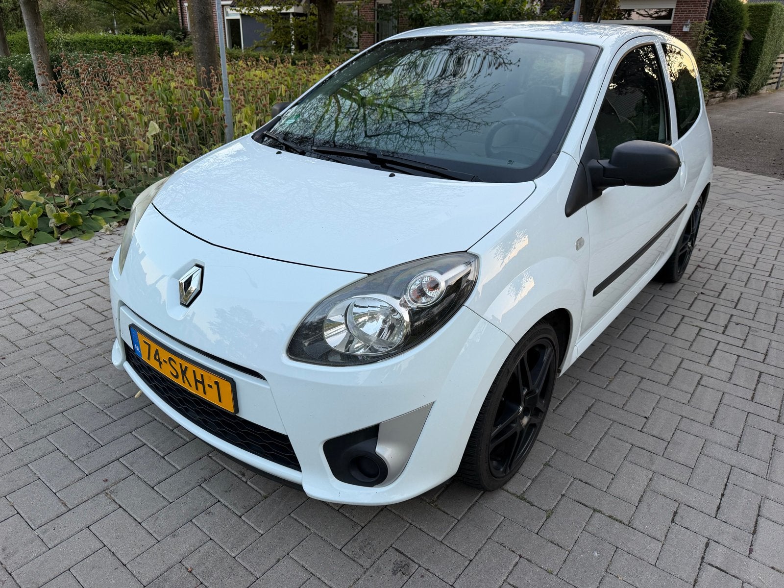 Renault Twingo 1.2 16V 2011 Wit, Auto's, Renault, 839 kg, Twingo, 74 pk, 4 cilinders
