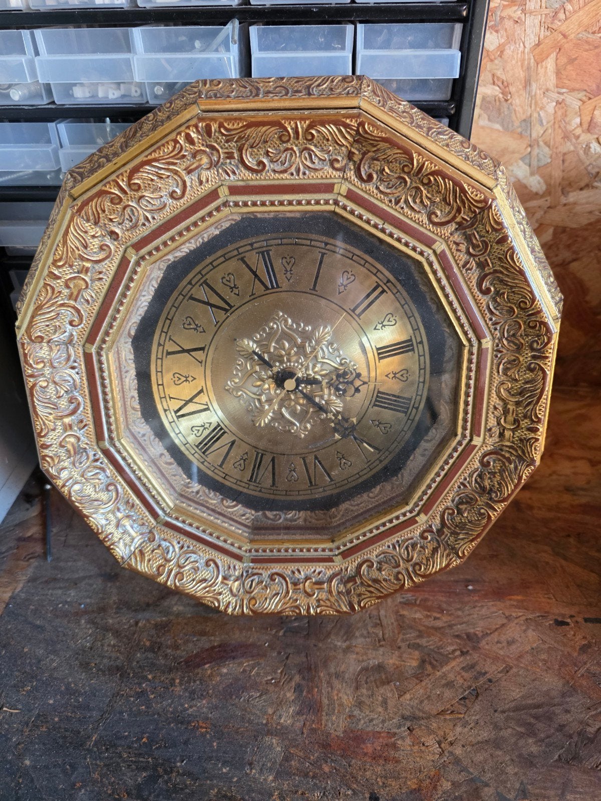 Vintage Gouden Wandklok met Romeinse Cijfers, Antiek en Kunst, Ophalen of Verzenden
