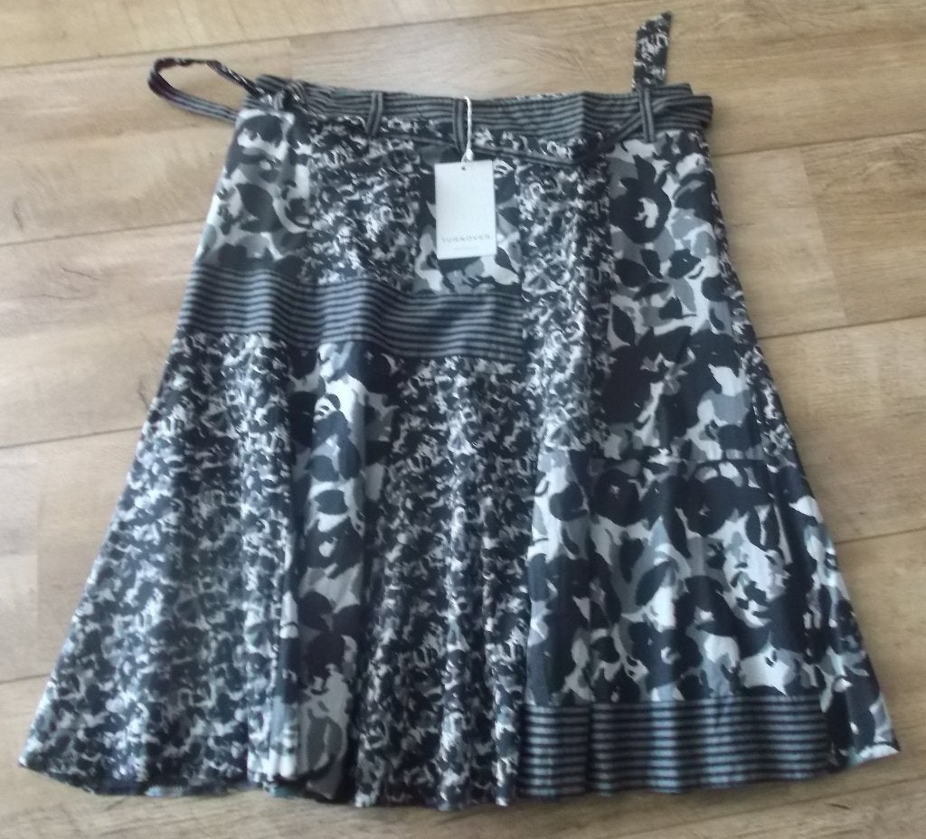 rok Turnover, nieuw, maat 40, Meerkleurig, Nieuw, Turnover, Knielengte