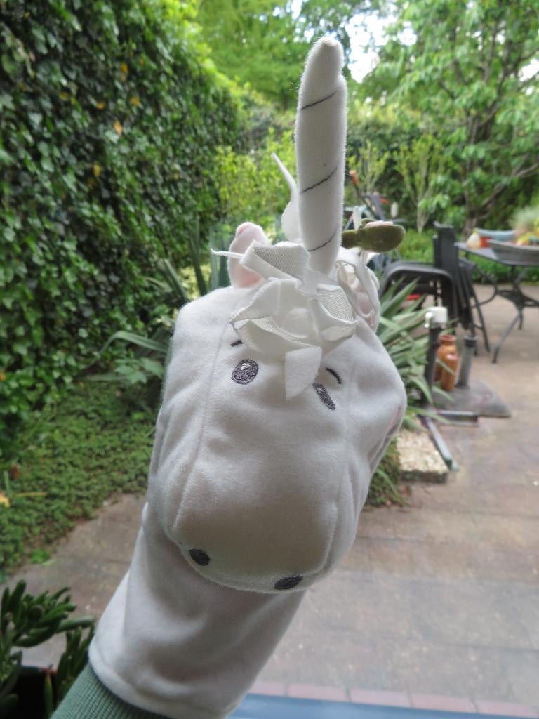Handpop poppenkastpop Unicorn Eenhoorn van IKEA Fantasivarld, Eenhoorn, IKEA, Ophalen of Verzenden, Zo goed als nieuw