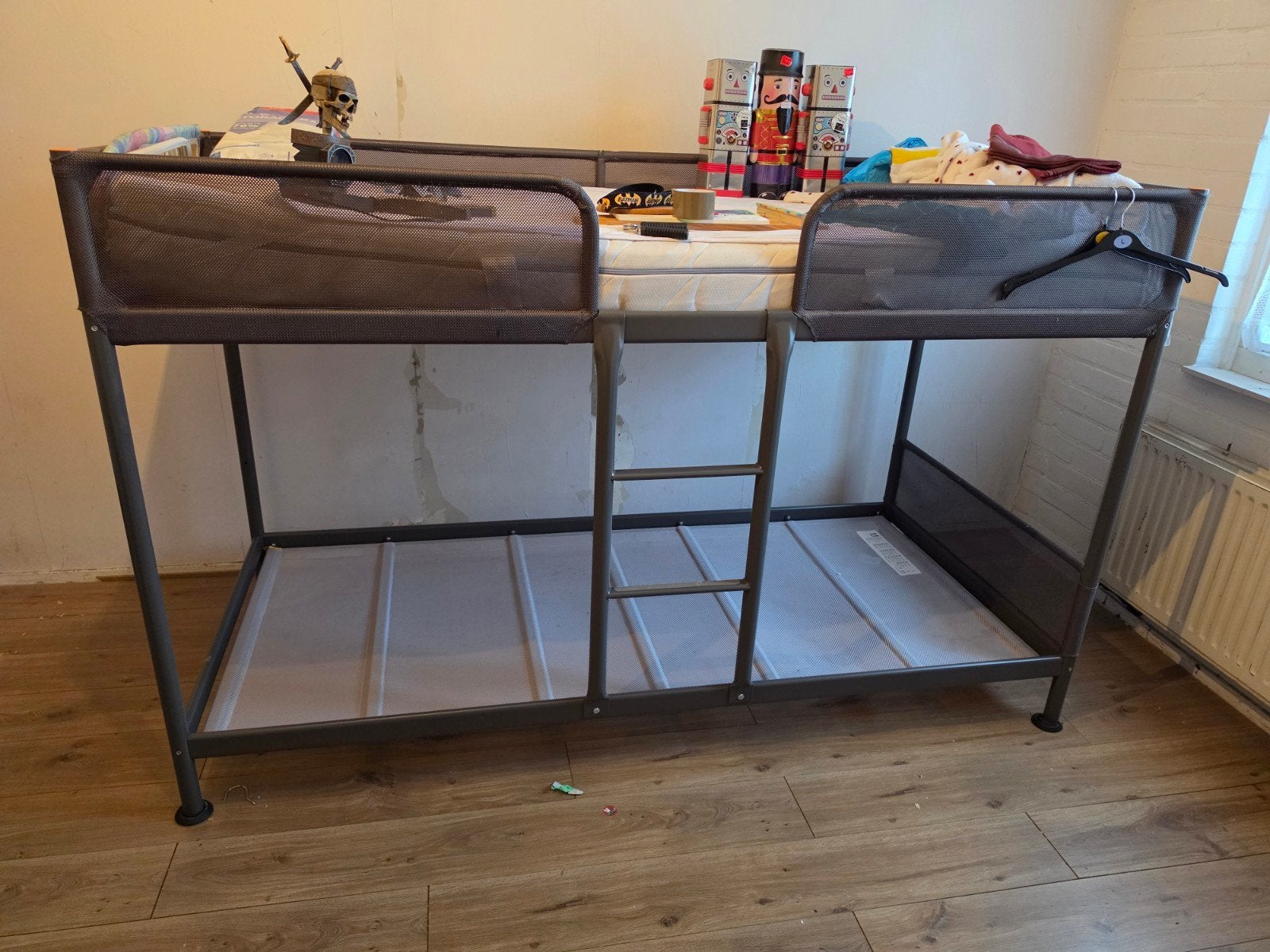 Ikea Tuffing Stapelbed - Ruimtebesparend en Stevig, Huis en Inrichting, Slaapkamer | Stapelbedden en Hoogslapers, Ophalen, Gebruikt