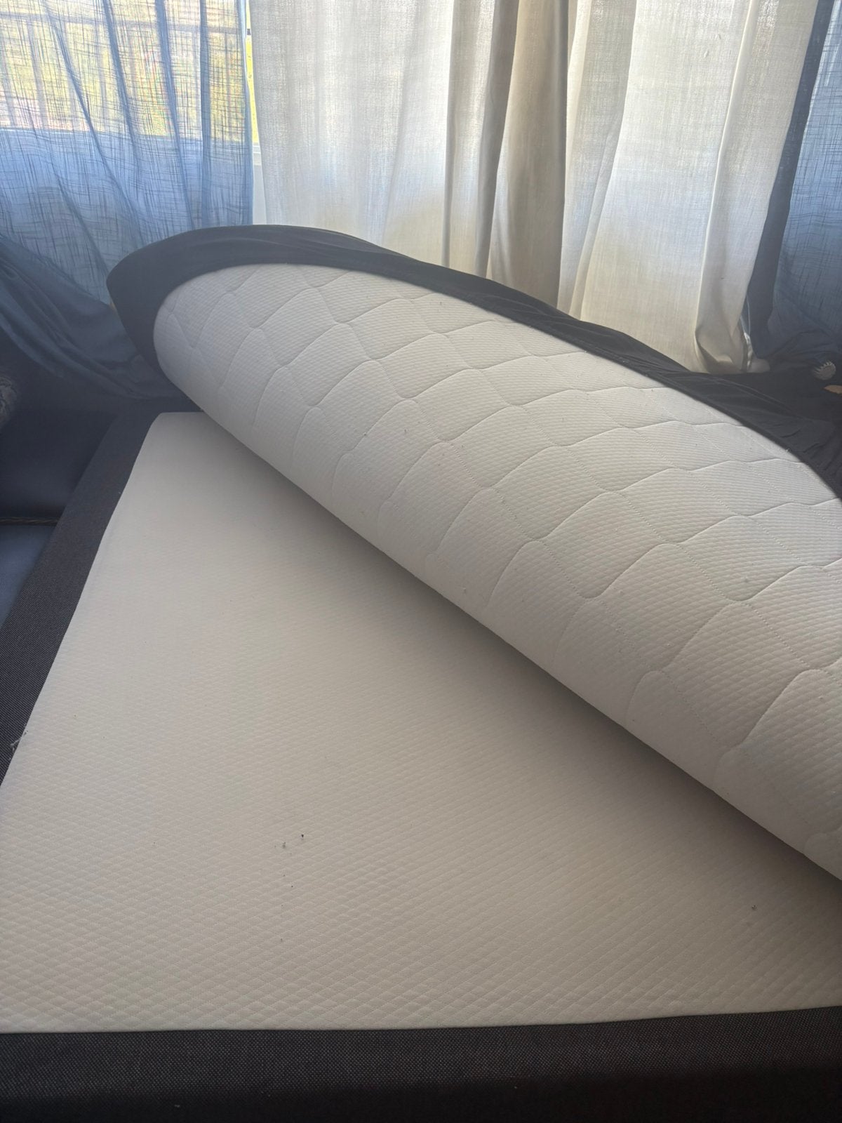 Een gezond, schoon en kleurrijk bed, Eenpersoons, Ophalen of Verzenden, Zo goed als nieuw, Grijs