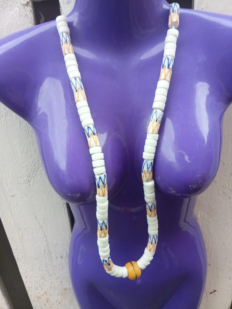 Krobo kralen Ghana gerecycled glas inclusief armband, Ophalen of Verzenden, Nieuw, Wit, Overige materialen