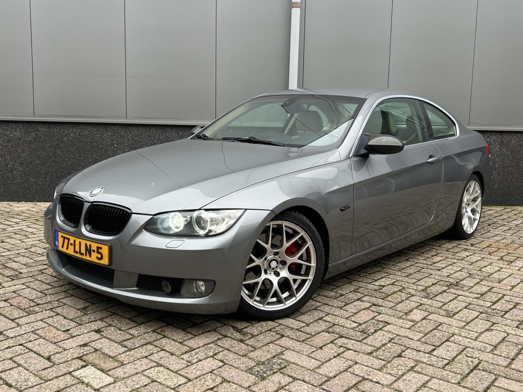 BMW 3-serie Coupé 325i 3.0 Sportuitlaat Memory Keyless PDC, Auto's, Achterwielaandrijving, Gebruikt, 2497 cc, 4 stoelen