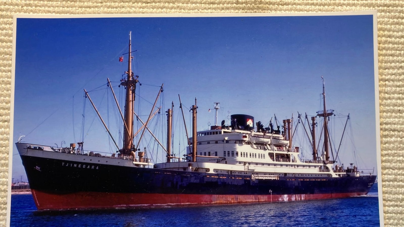 TJINEGARA   1951  KJCPL ex Straat Makassar, Ophalen of Verzenden, Zo goed als nieuw, Kaart, Foto of Prent