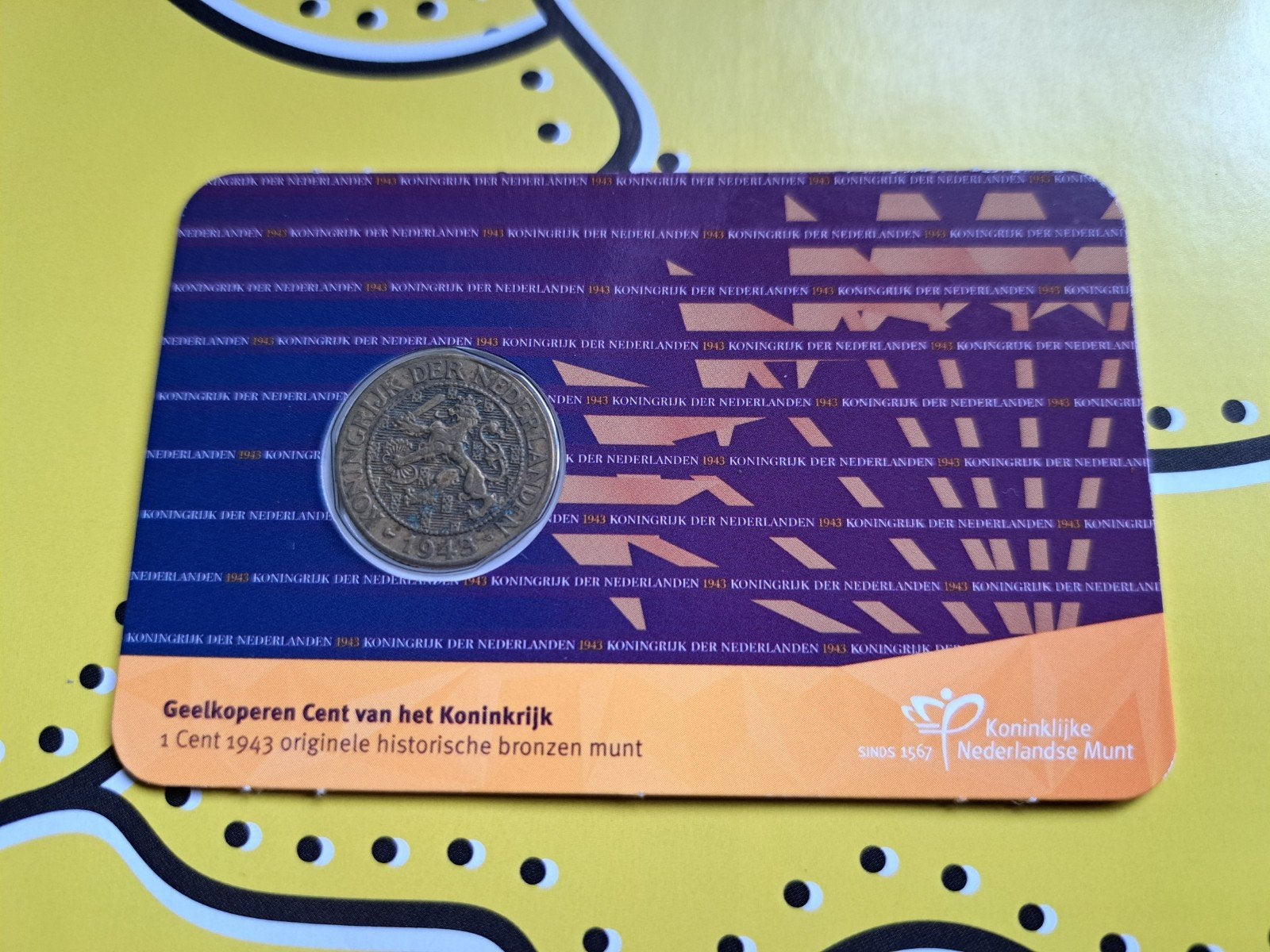 Geelkoperen cent 1943 in coincard 2022, Ophalen of Verzenden, Koningin Wilhelmina, 1 cent