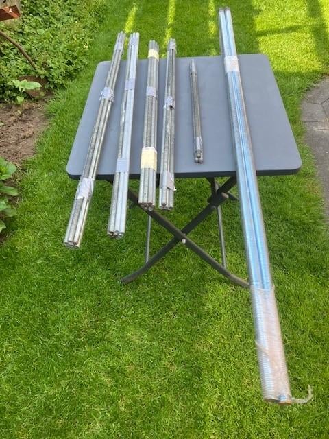 diverse draadeinden balkdragers en stelpoeren, Doe-het-zelf en Verbouw, IJzerwaren en Bevestigingsmiddelen, Ophalen, Zo goed als nieuw