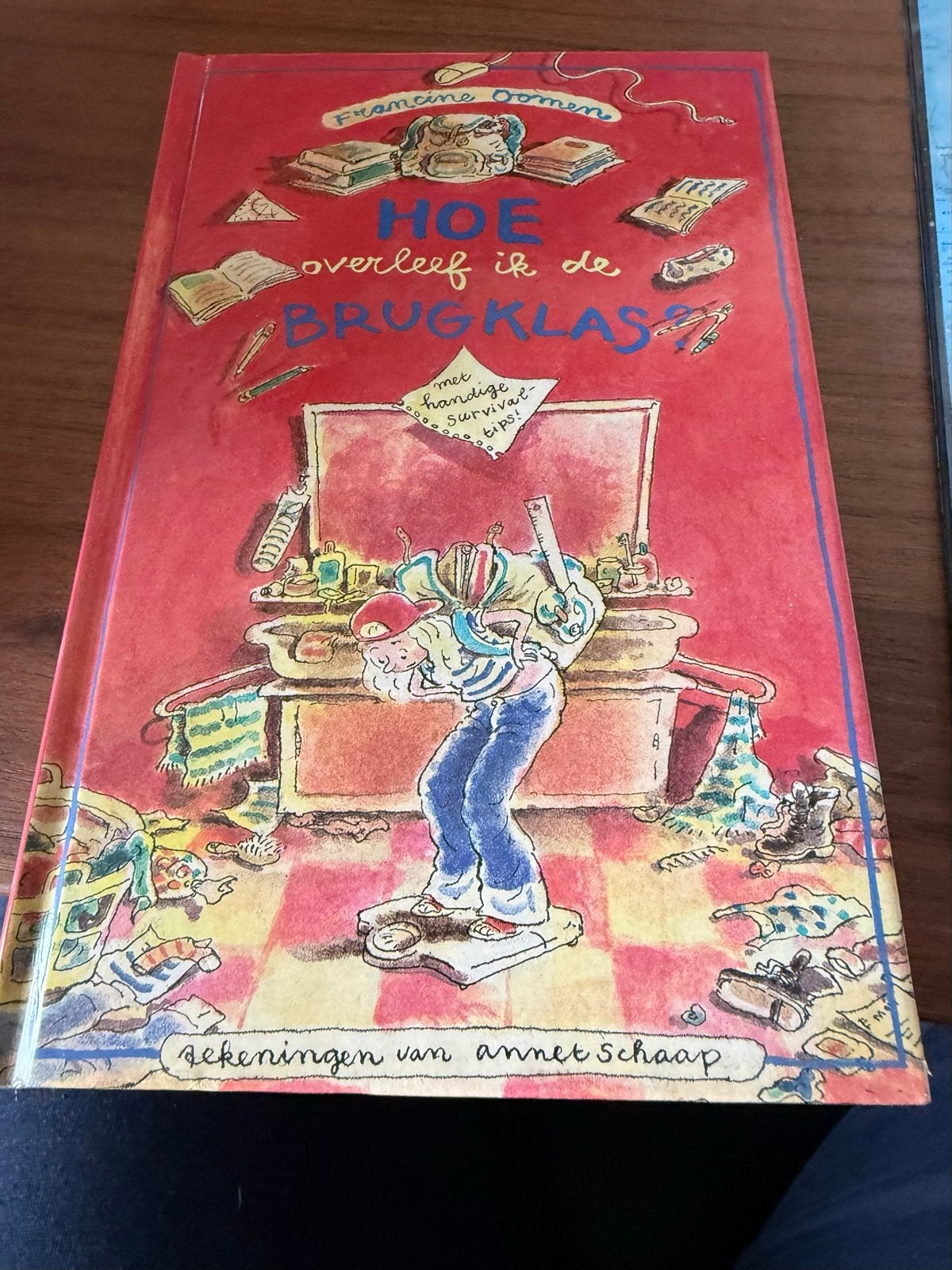 Hoe overleef ik de brugklas? - Francine Oomen, Boeken, Ophalen of Verzenden, Gelezen, Fictie