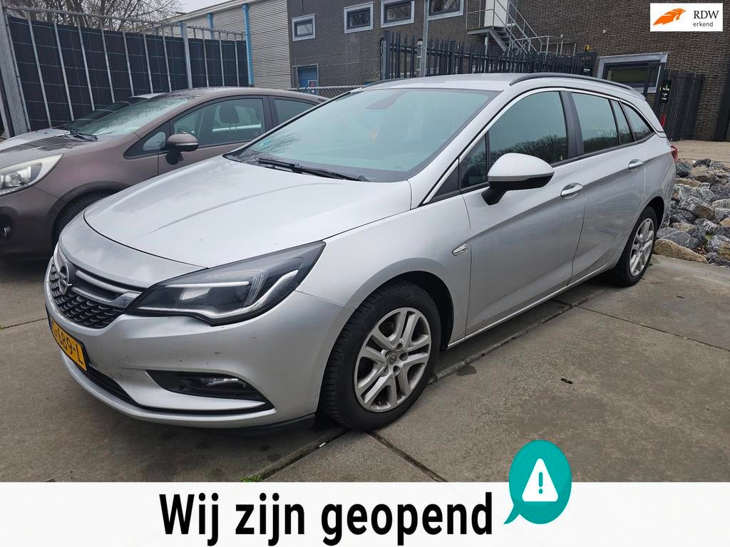 Opel Astra Sports Tourer 1.6 CDTI Business+ - DISTRIBUTIE DE, Voorwielaandrijving, Stof, Gebruikt, 4 cilinders