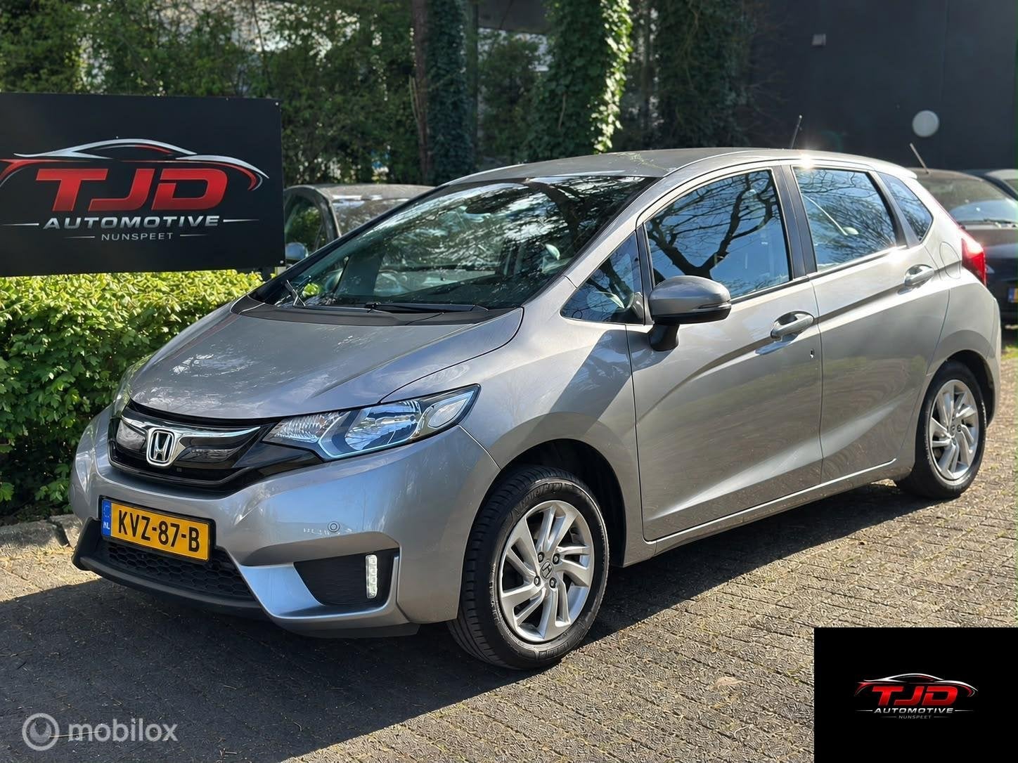 Honda Jazz 1.3 i-VTEC Comfort-48.000KM-AIRCO-NAVI-CRUISE-APK, Voorwielaandrijving, Dealer onderhouden, Gebruikt, 4 cilinders