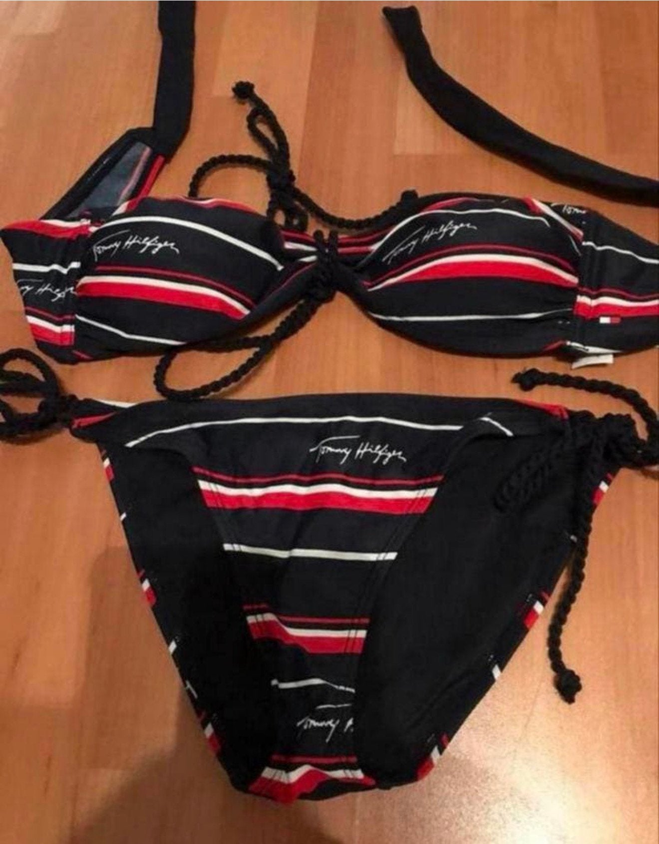 Nieuw Tommy Hilfiger bikini met logo maat small, Verzenden, Nieuw, Blauw, Bikini