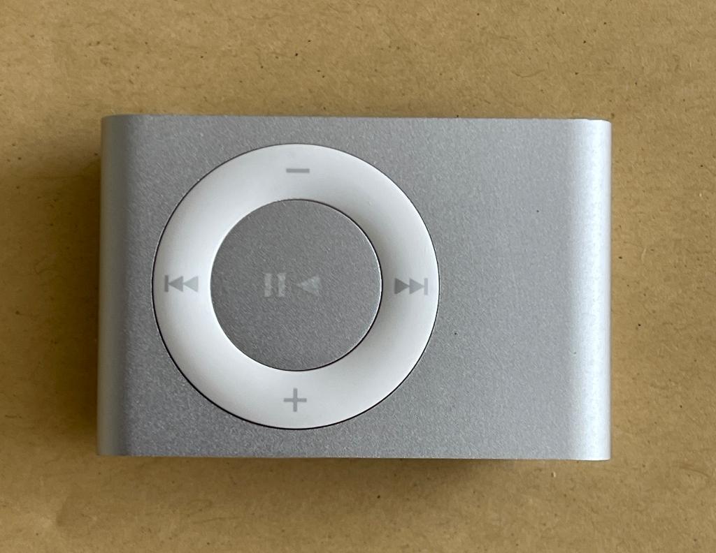 Apple iPod shuffle 1GB, Silver., Ophalen of Verzenden, Zo goed als nieuw, Dock of Kabel, Shuffle