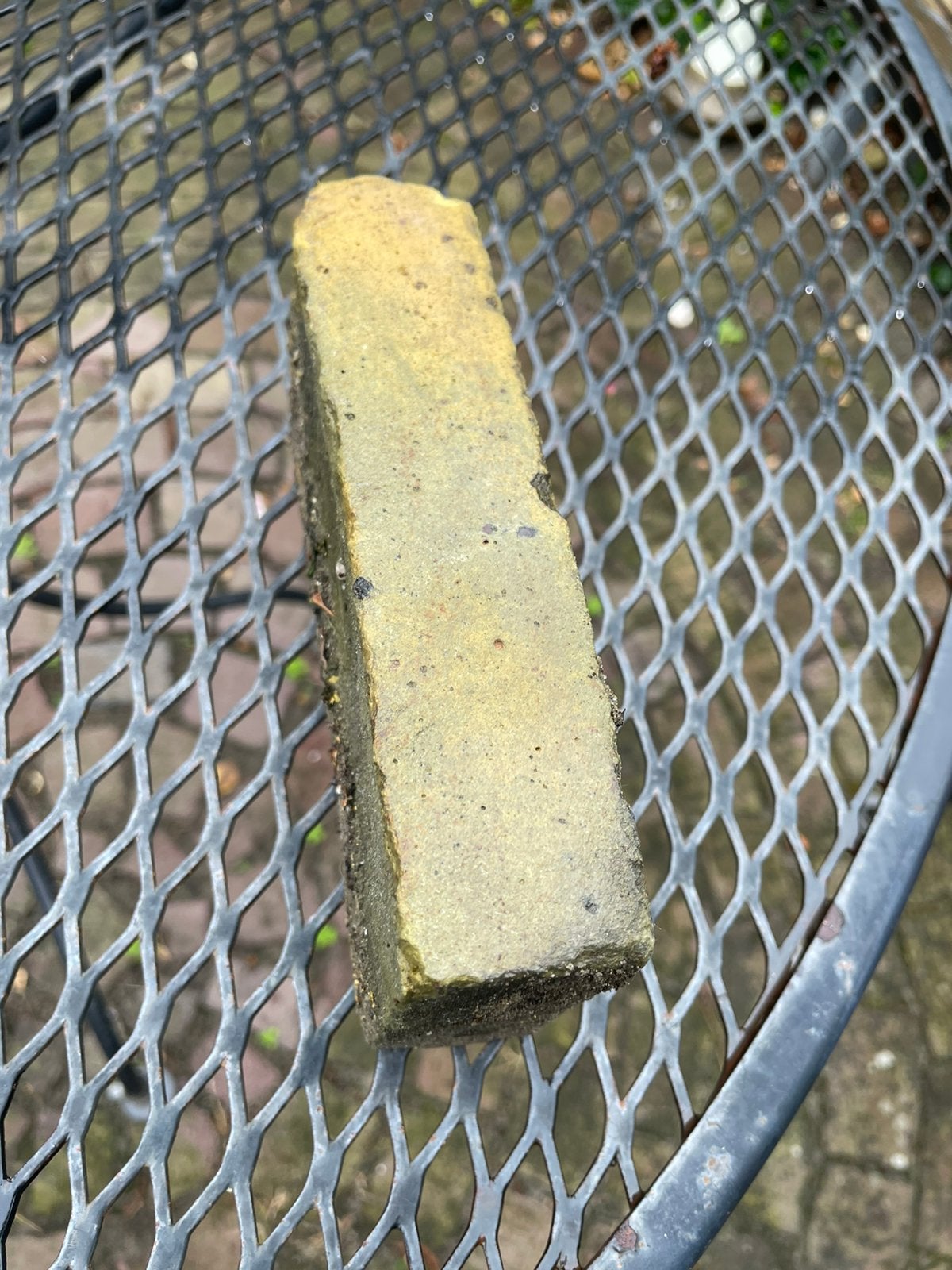 Geeltjes, Ophalen, Gebruikt, Beton, Klinkers