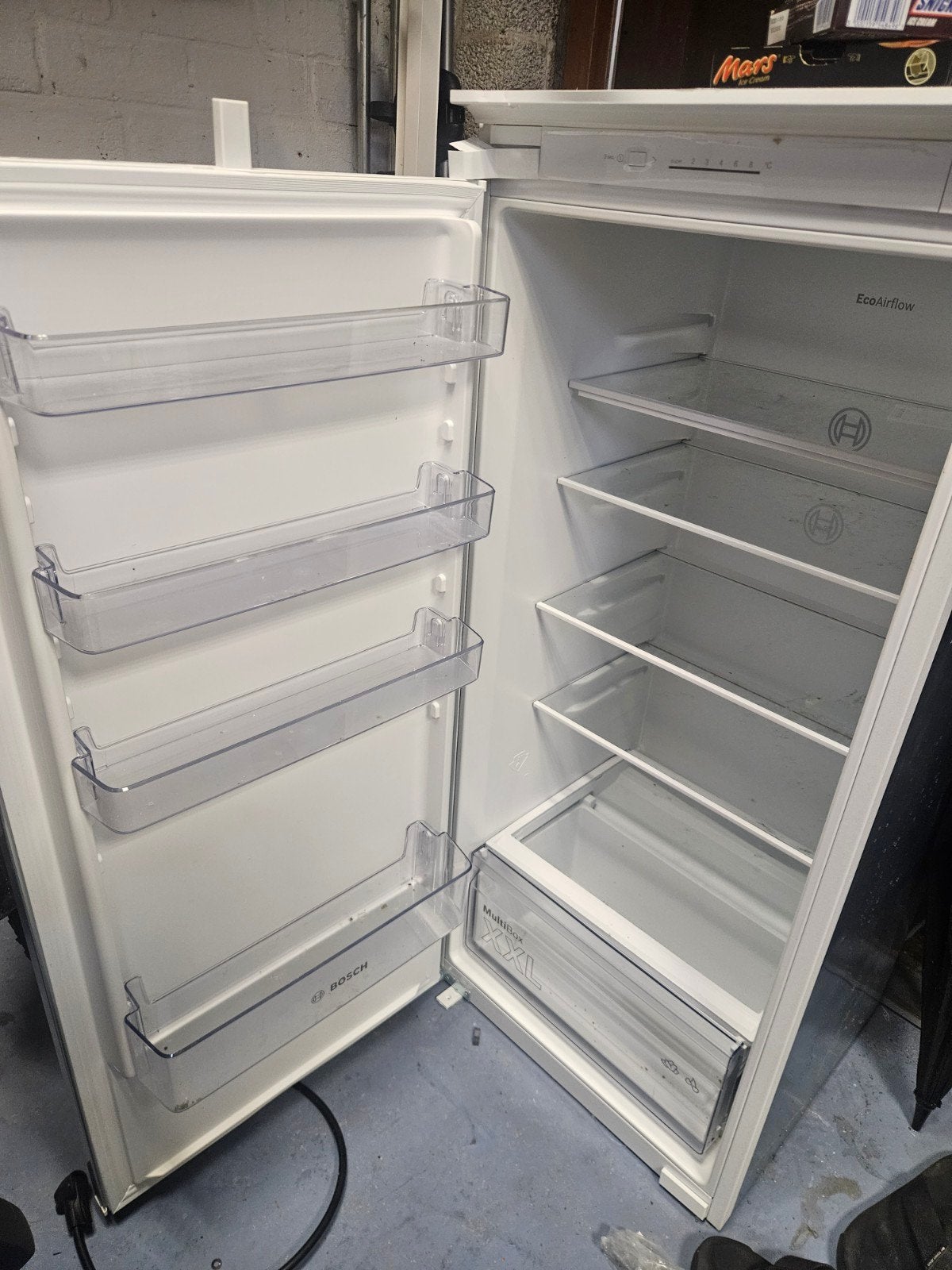 Bosch KIR41NSE0 inbouwkoelkast zonder vriezer 122cm hoog, Witgoed en Apparatuur, Ophalen, 120 tot 140 cm, 200 liter of meer, 45 tot 60 cm