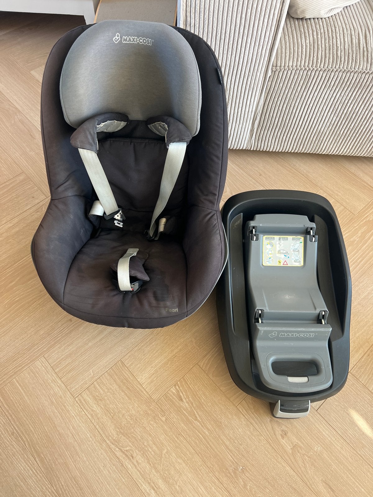 Maxi-Cosi Pearl autostoel met FamilyFix base