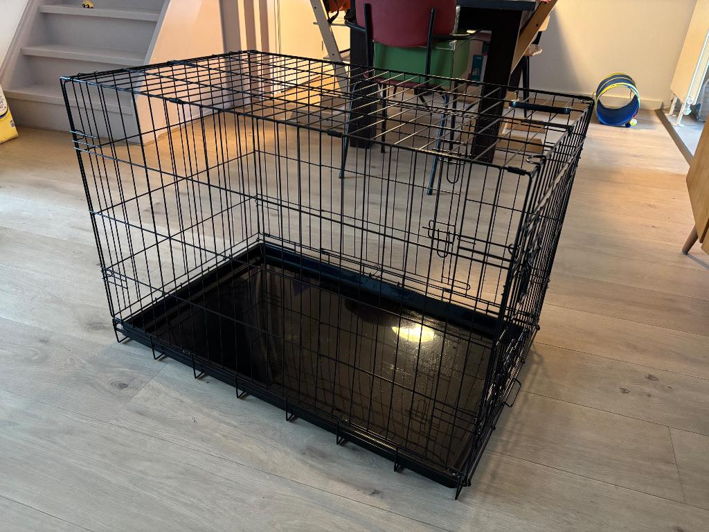 Hondenbench Adori, Dieren en Toebehoren, Hondenbenches, Ophalen, Zo goed als nieuw