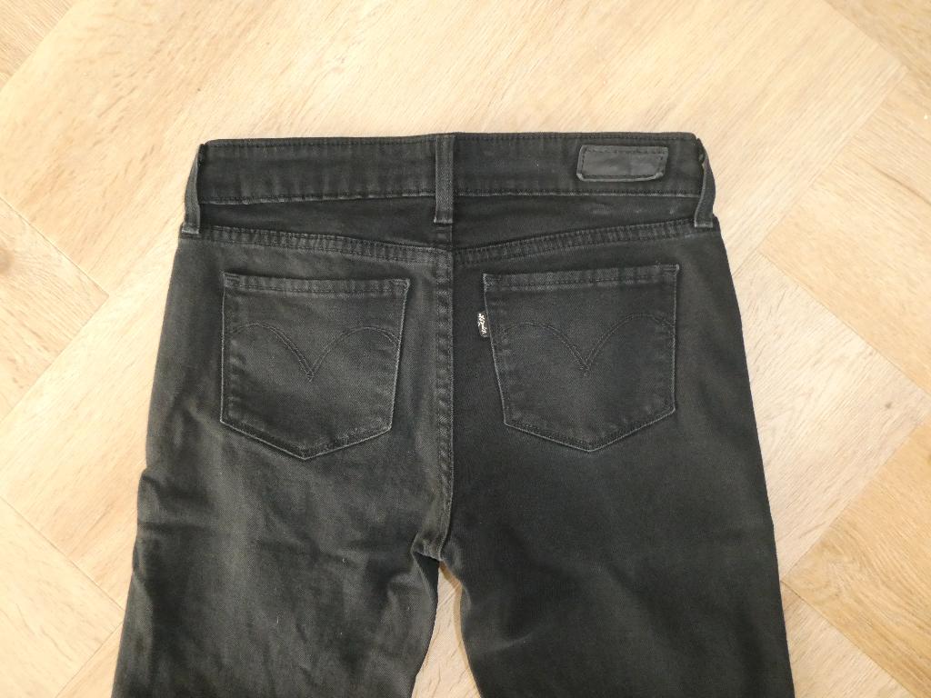Mooie zwarte Levi's Slight Curve MidRise Skinny broek, 24-32, Zwart, Ophalen of Verzenden, Zo goed als nieuw, W27 (confectie 34) of kleiner