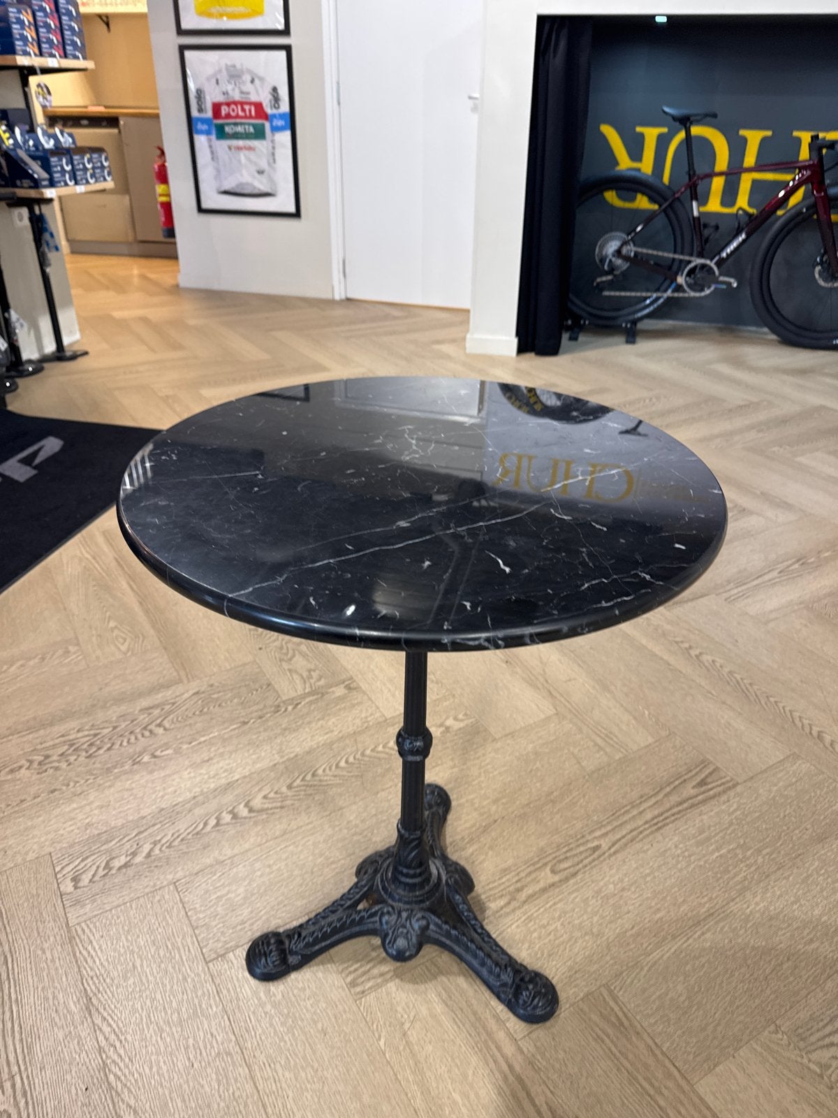 Ronde marmeren tafel - Ø 60 cm, H 72 cm, Gebruikt, Rond, Overige materialen, 50 – 75