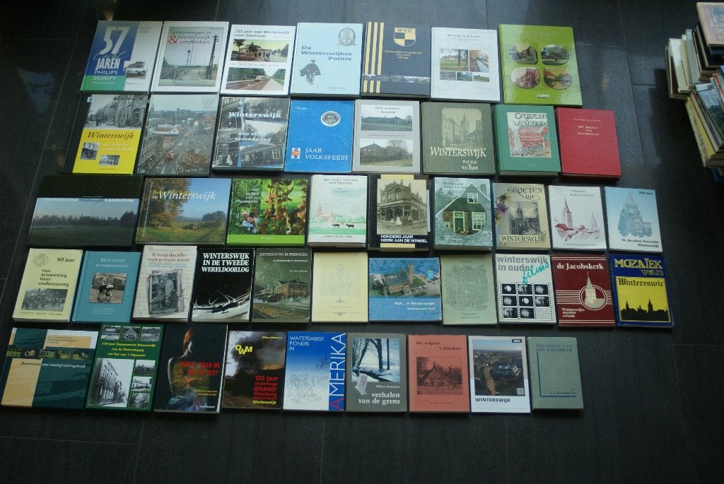 WINTERSWIJK.....Diverse streekboeken, Ophalen of Verzenden, Zo goed als nieuw, Gelderland
