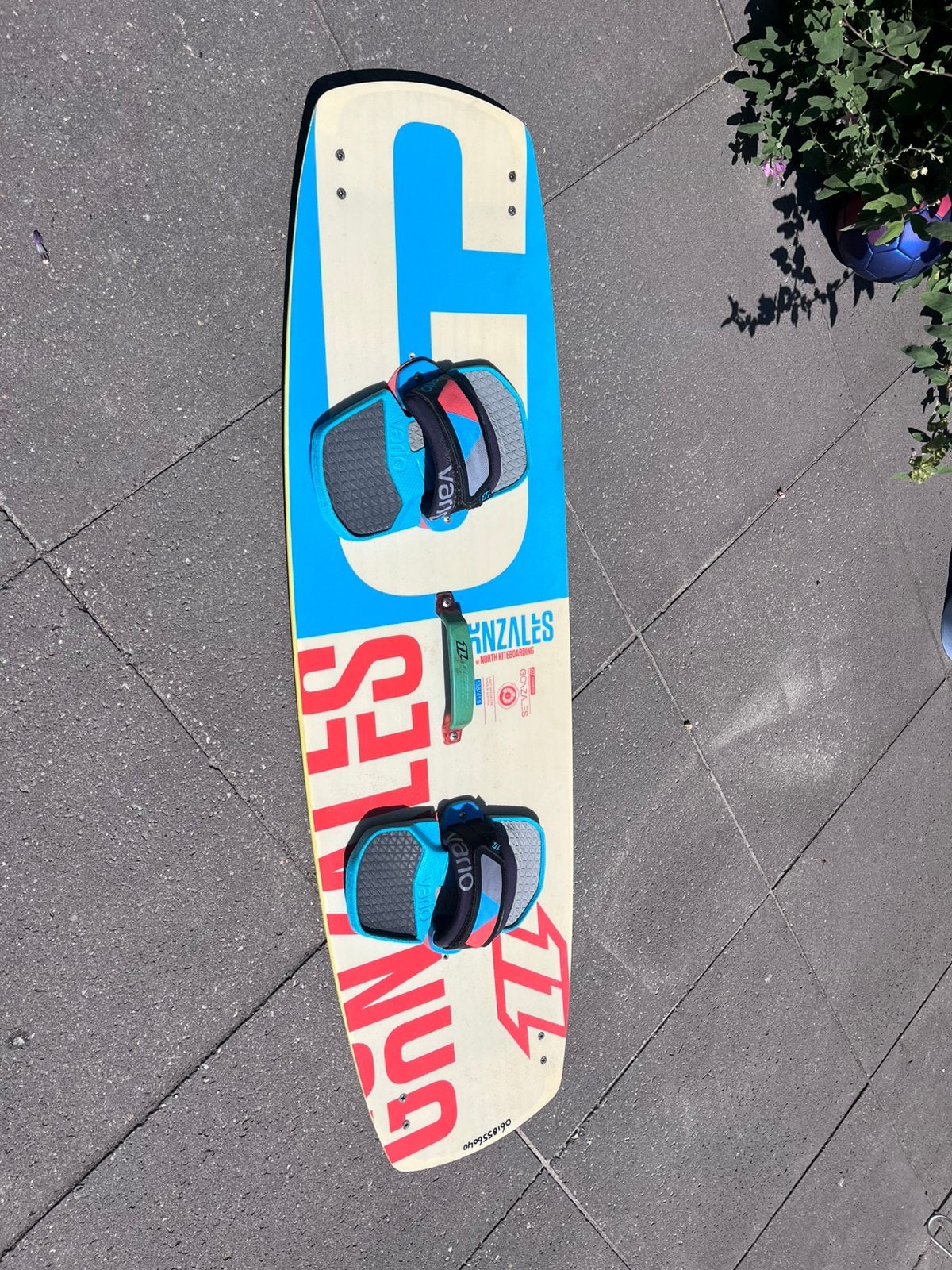 Kiteboard twintip North Gonzales 138 x 41,5, Twintip, Kiteboard, Ophalen of Verzenden, Zo goed als nieuw