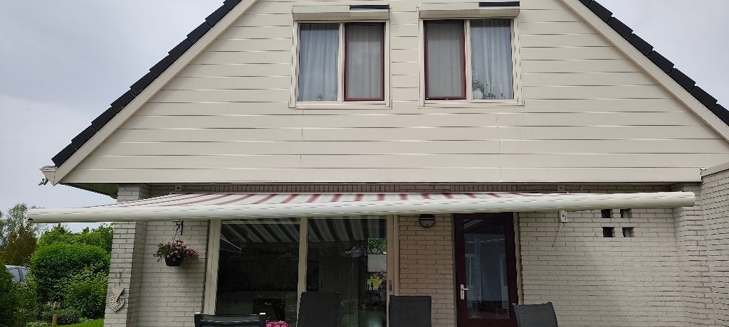 zonnescherm, Ophalen, Gebruikt, 450 cm of meer, Elektrisch