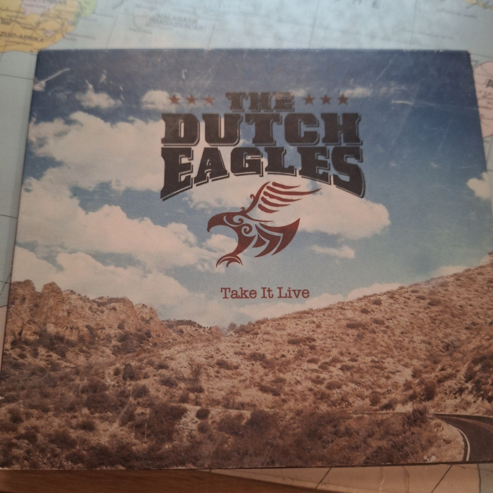 The Dutch Eagles - Take It Live CD (Gesigneerd), Rock, Ophalen of Verzenden, Zo goed als nieuw, Live-album