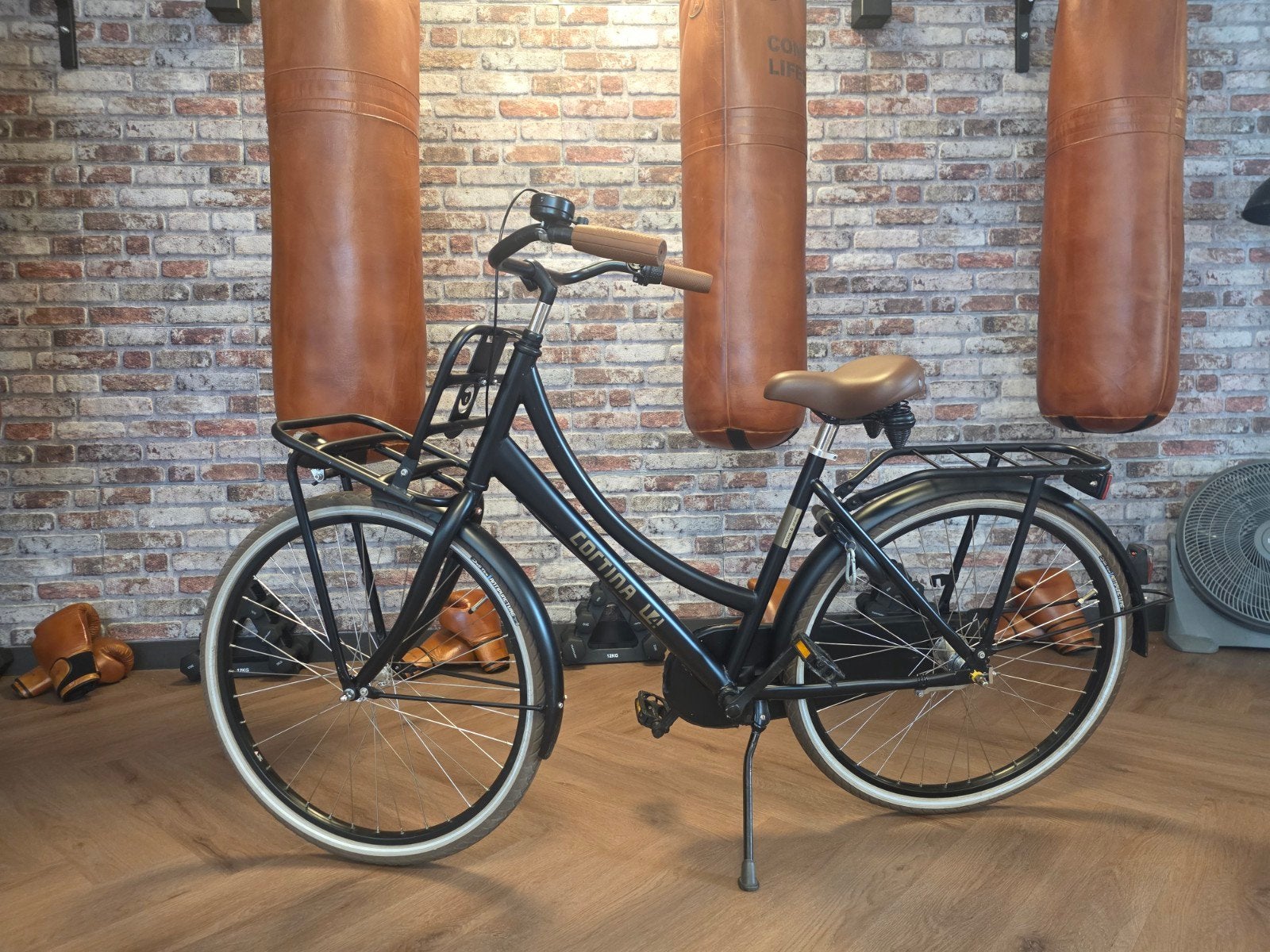 Cortina U4 MINI 26 inch zwart/goud, 26 inch of meer, Terugtraprem, Versnellingen, Ophalen of Verzenden