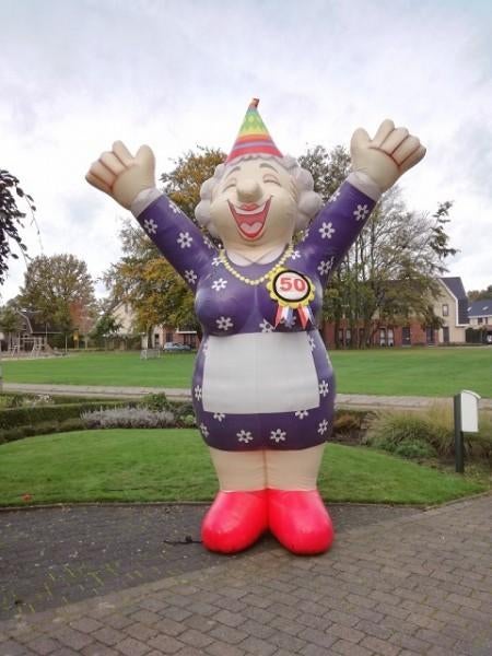 Sarah hoera te huur, Ophalen, Zo goed als nieuw, Abraham of Sarah