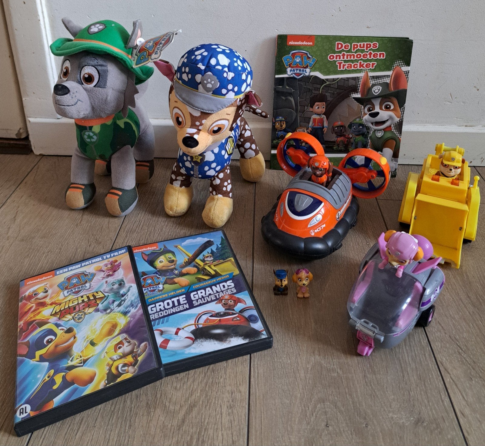 Groot Paw Patrol Pakket! Knuffels, Voertuigen, DVD's & Boek, Ophalen of Verzenden, Gebruikt, Jongen of Meisje