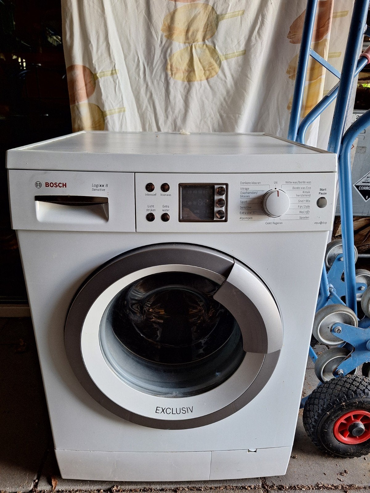 Bosch Logixx 8 Sensitive wasmachine laadcapaciteit 8kg, Ophalen, Gebruikt, 85 tot 90 cm, 1200 tot 1600 toeren