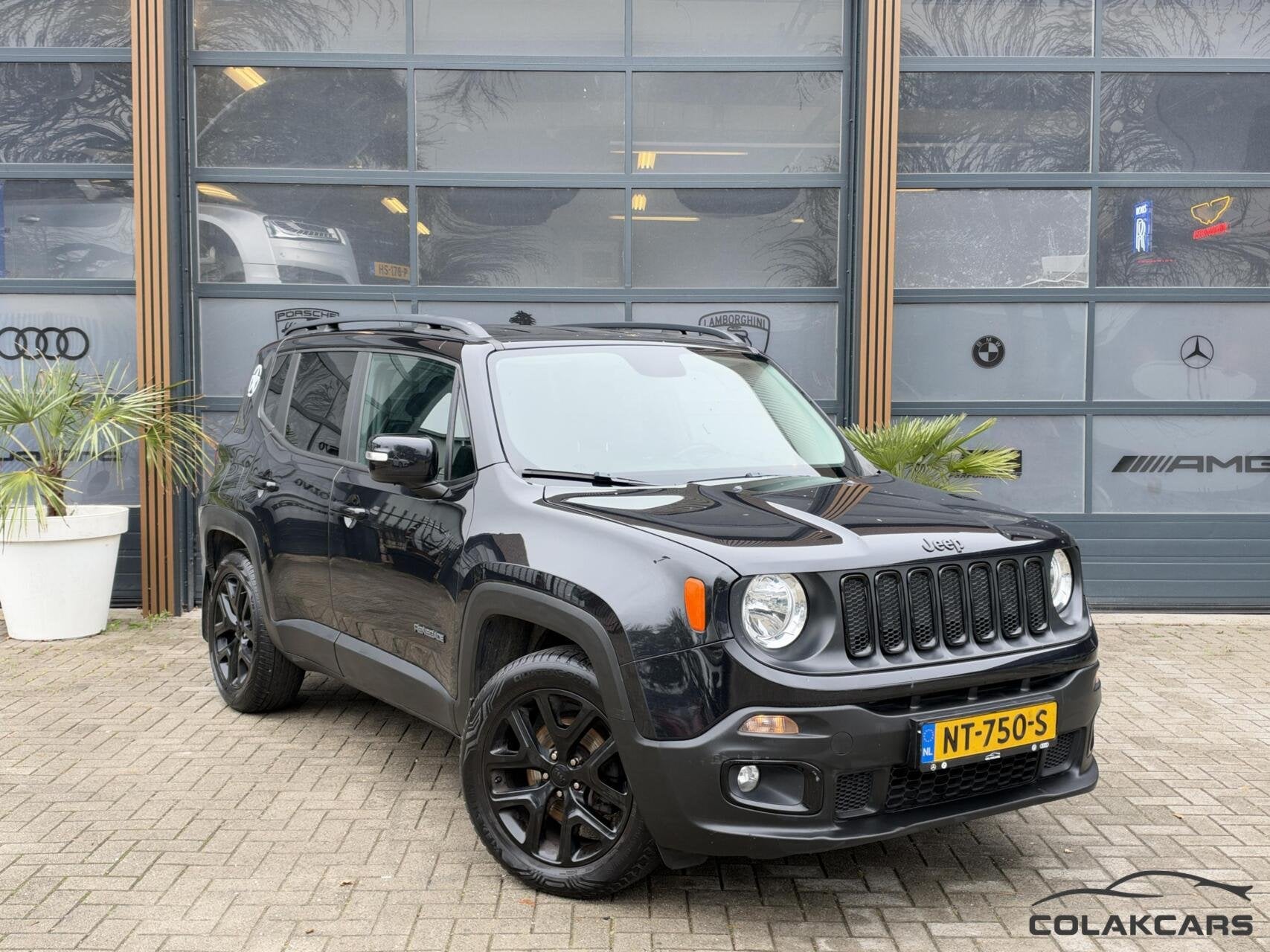 Jeep Renegade 1.6 E-Torq Longitude NAP-Trekhaak-Carplay, Auto's, Voorwielaandrijving, Gebruikt, 4 cilinders, Zwart