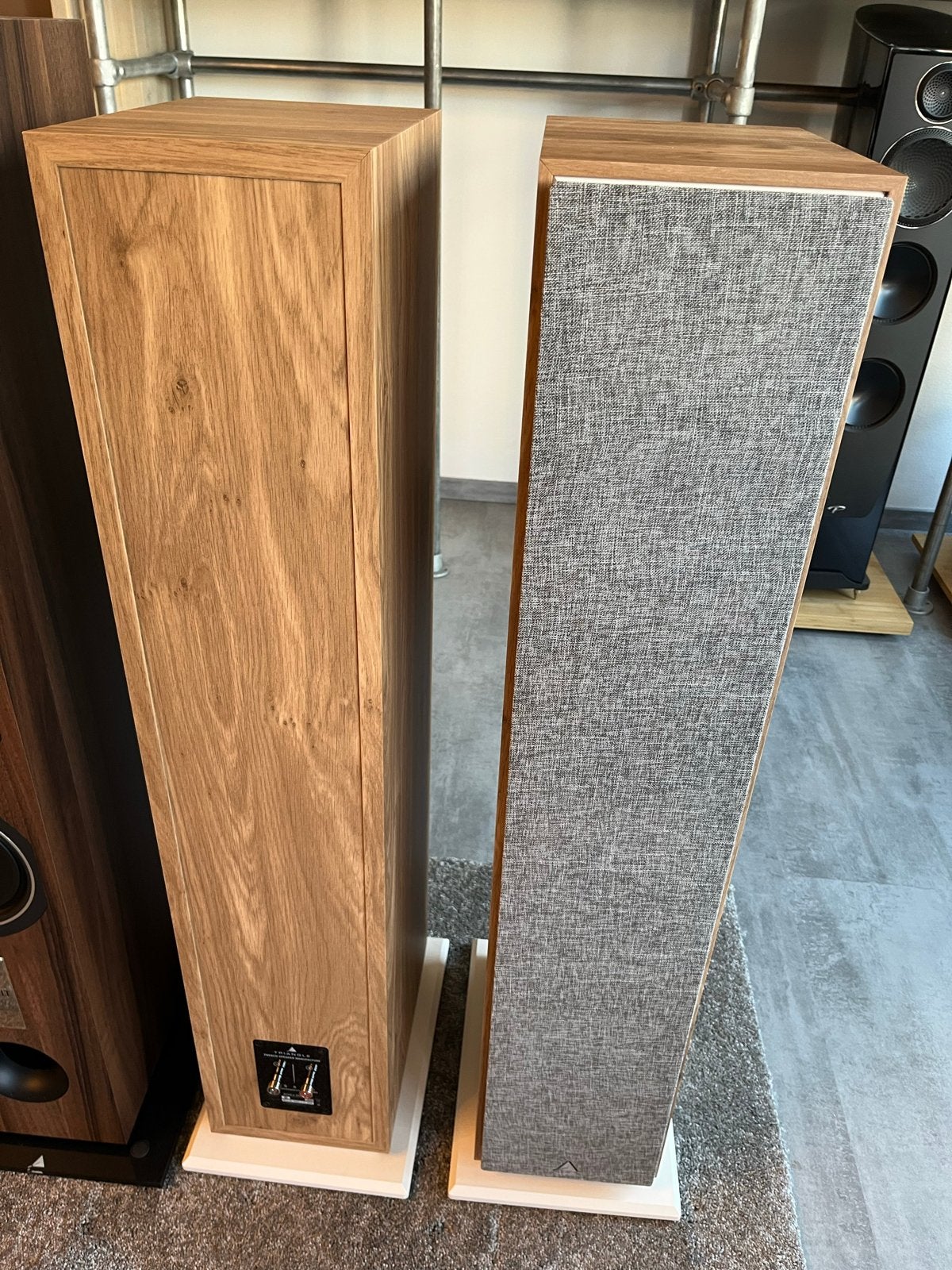 Triangle Borea BR08 Vloerstaande Luidsprekers - Eiken/Wit, Vloerstaande luidspreker, Triangle, 120 tot 150 watt, Nieuw