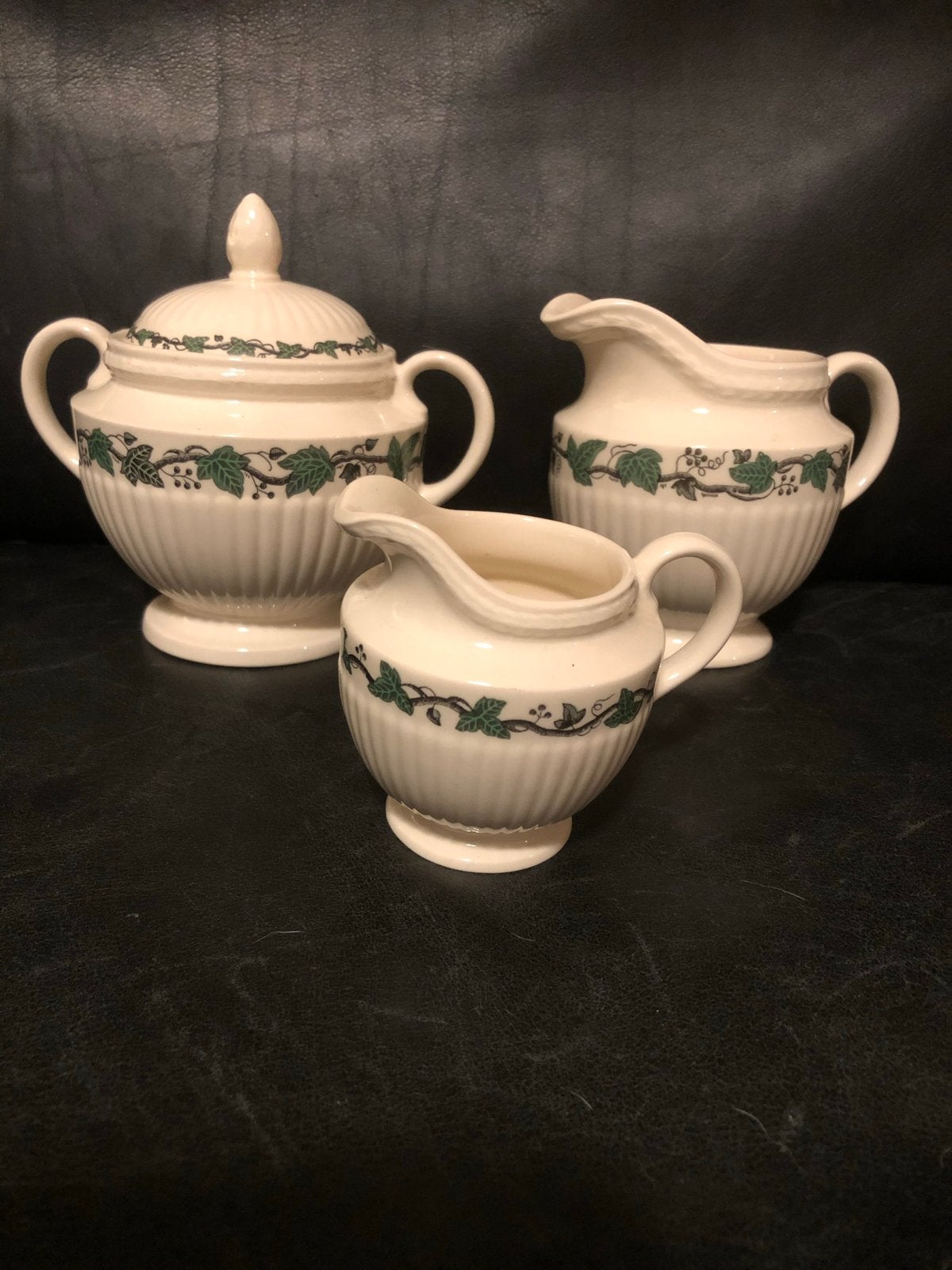 Wedgwood Stratford suiker en melkstel, Huis en Inrichting, Keuken | Servies, Ophalen, Overige typen, Zo goed als nieuw, Overige stijlen