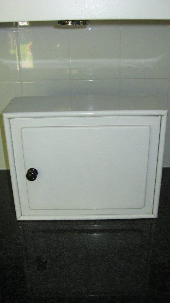 retro Metalen medicijnkastje, Ophalen of Verzenden, Huis en Inrichting