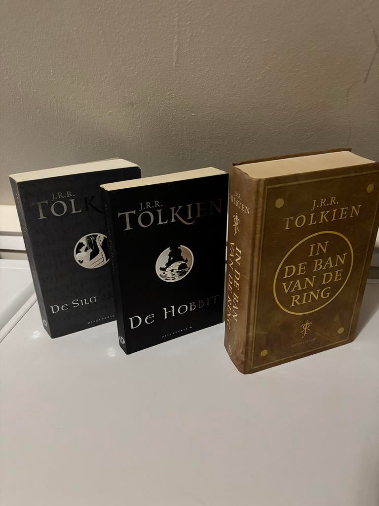 Tolkien Complete Set: In de Ban van de Ring, Hobbit, Silmari, Ophalen of Verzenden, Gelezen