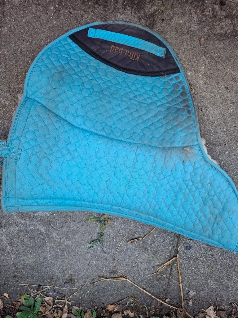 Kifrapad turquiose, Dieren en Toebehoren, Paarden en Pony's | Dekens en Dekjes, Full (L), Ophalen of Verzenden, Gebruikt, Zadelpad