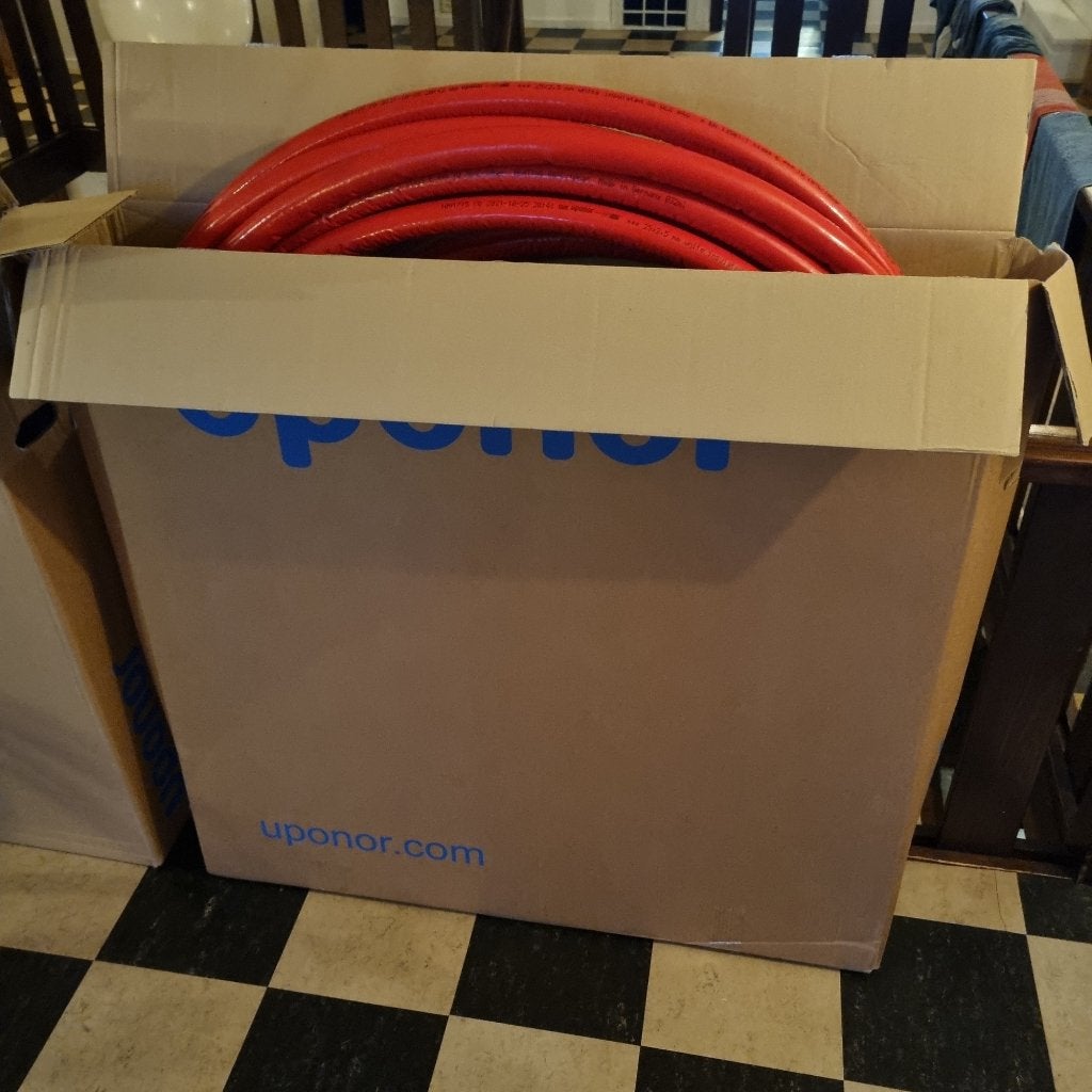 Uponor 25mm geisoleerde leiding rood, Ophalen, Overige materialen, 6 meter of meer, Nieuw