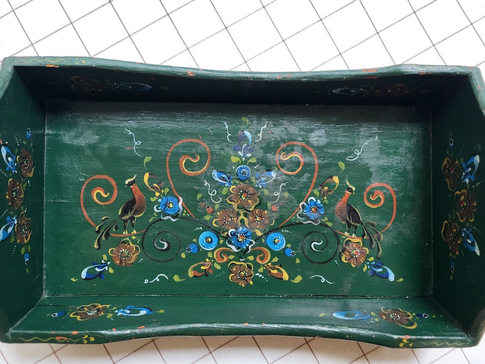 Houten dienblad met beschilderde vogels en bloemen, Gebruikt, Met opstaande rand, Ophalen of Verzenden, Dienblad