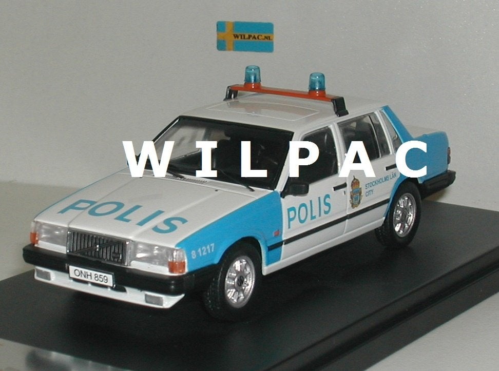 Volvo 740 turbo . Polis . Zweedse . Politie 1:43. Premium-x., Hobby en Vrije tijd, Ophalen of Verzenden, Nieuw, Auto, Overige merken