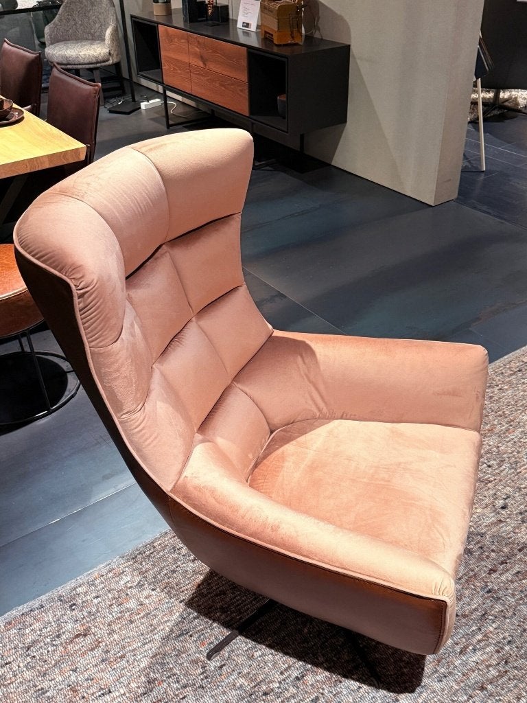 1 Calia Jacob fauteuil van € 2296,- nu voor € 999,-. NIEUW, Ophalen, Nieuw, 75 tot 100 cm, Hotel chique