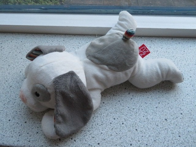 Knuffel hond merk ZAZU wit velours ca 32 cm liggend, Zo goed als nieuw, Middelgroot (20 tot 80 cm), Met label, Wit
