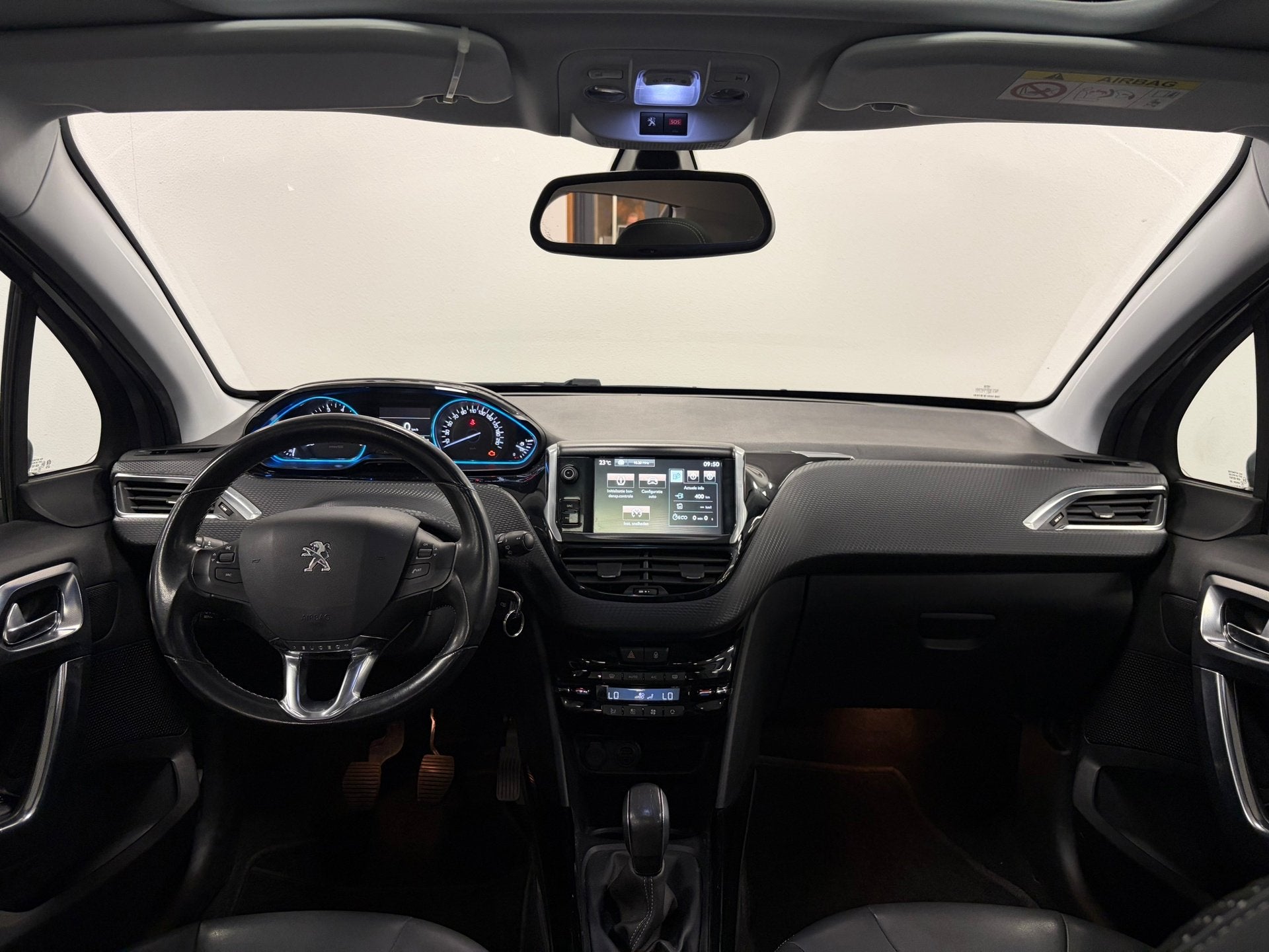 Peugeot 2008 1.2 PureTech Blue Lease Executive*71084Km*NAP*P, Euro 6, 1270 kg, 49 €/maand, Bedrijf