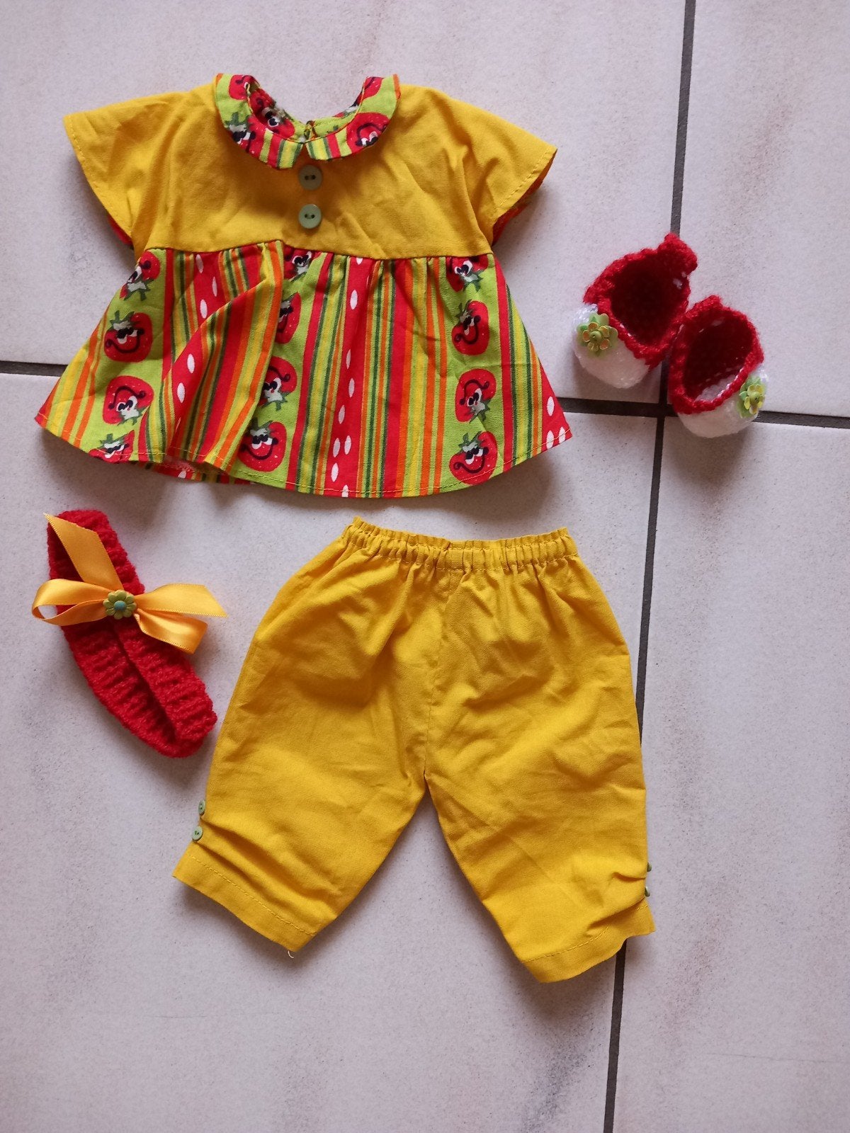 zelfgemaakte poppenkleertjes voor pop 36 cm 4 delig., Kinderen en Baby's, Speelgoed | Poppen, Ophalen of Verzenden, Nieuw, Babypop