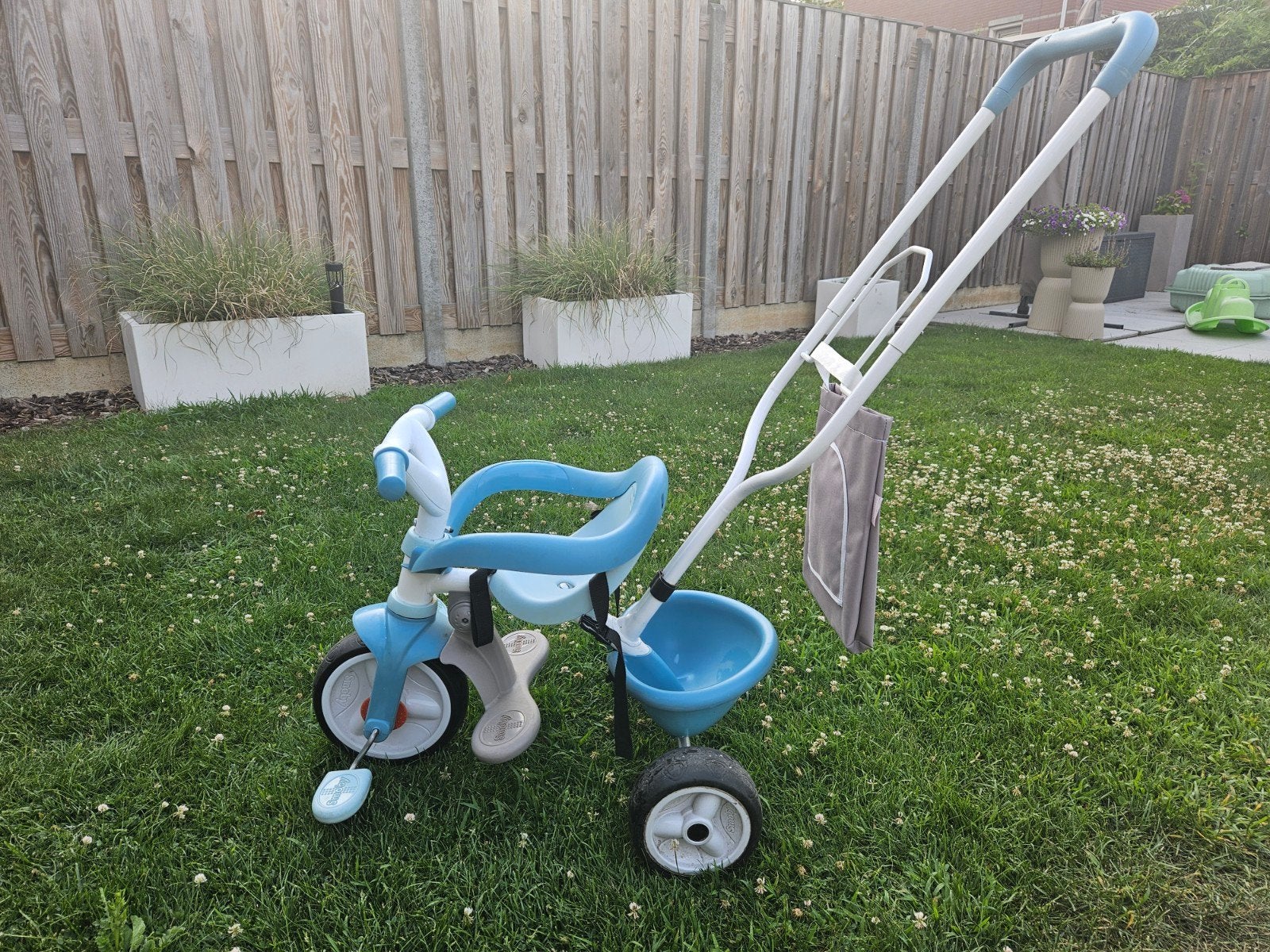Smoby, eerste fietsje met duwstang, Ophalen, Zo goed als nieuw, Duwstang