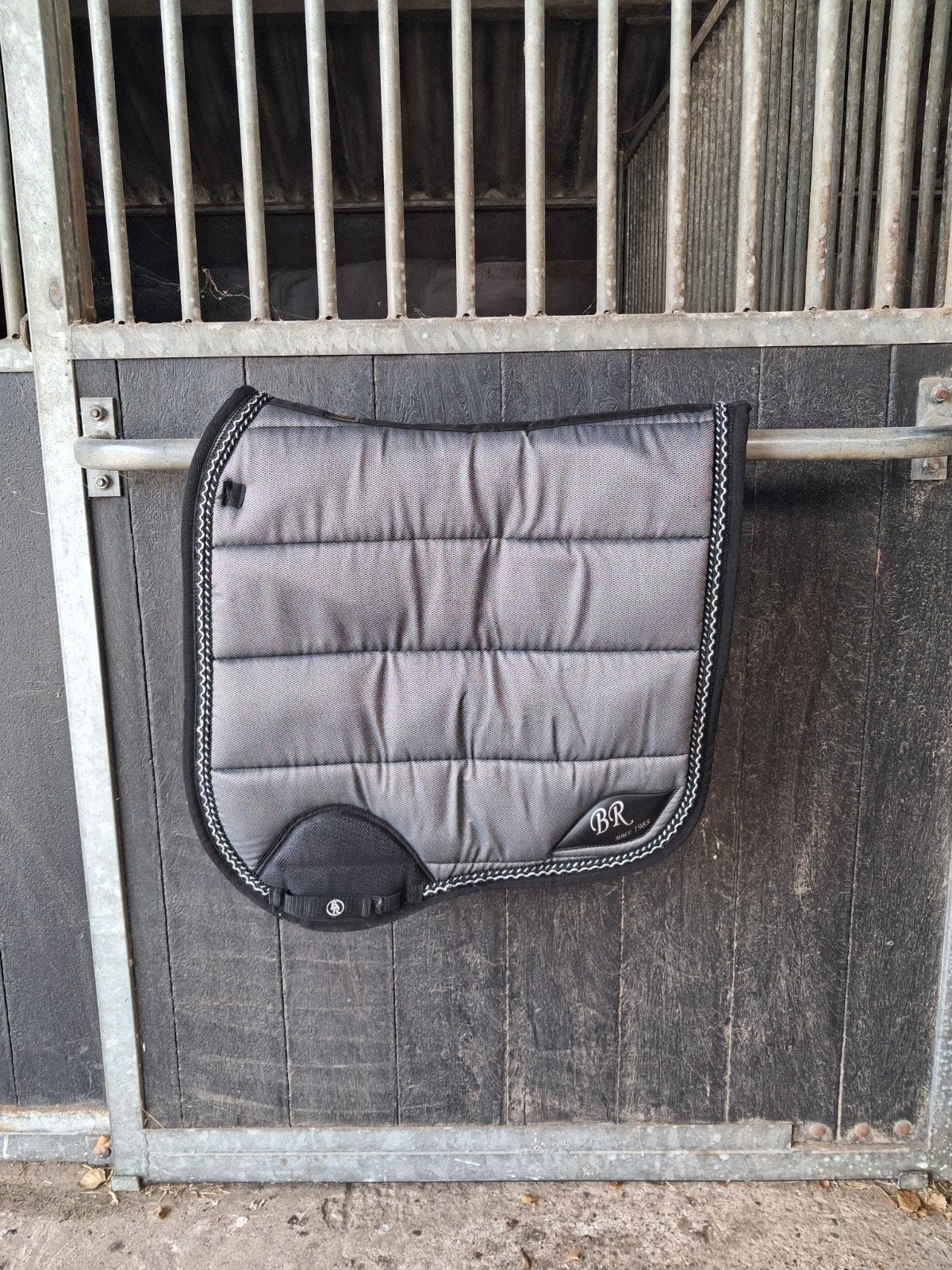 BR dressuurdekje met mesh, Dieren en Toebehoren, Full (L), BR, Dressuurdekje, Ophalen of Verzenden