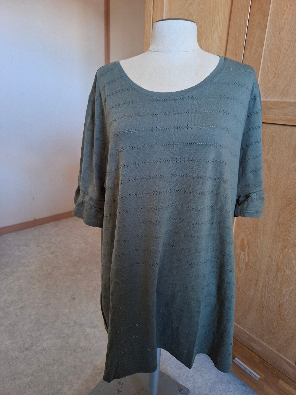 Khakikleurig shirt C&A maat 52/54 met apart mouwtje, Maat 46/48 (XL) of groter, Ophalen of Verzenden, Korte mouw, Groen