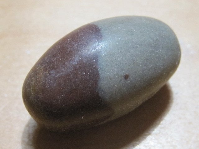 mi. 3x edelsteen SHIVA-LINGAM (6), Verzenden, Mineraal