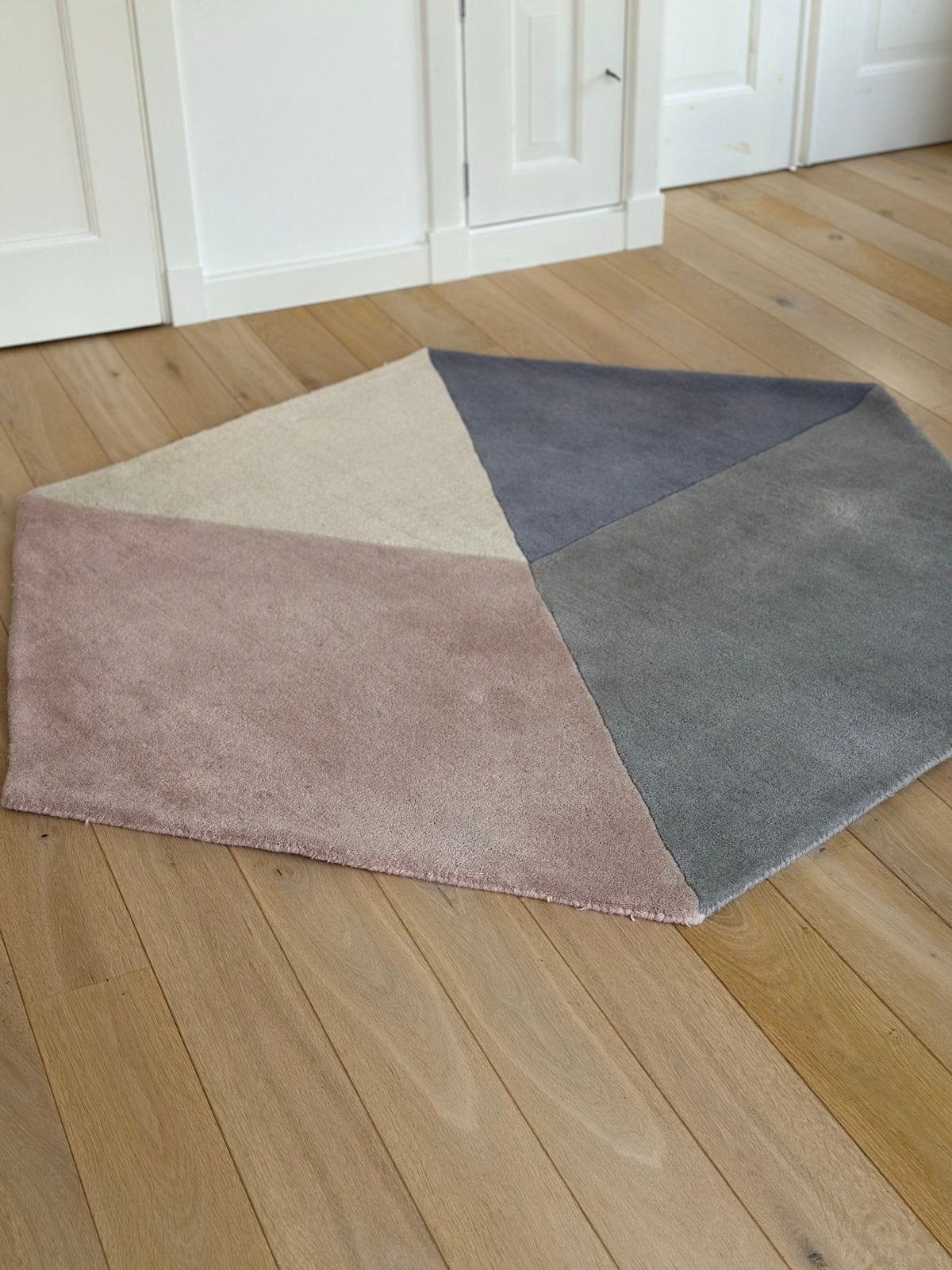Made - Hagen Groot Hexagon Wollen Vloerkleed 150x180 cm, Ophalen, Grijs, 150 tot 200 cm, Zo goed als nieuw