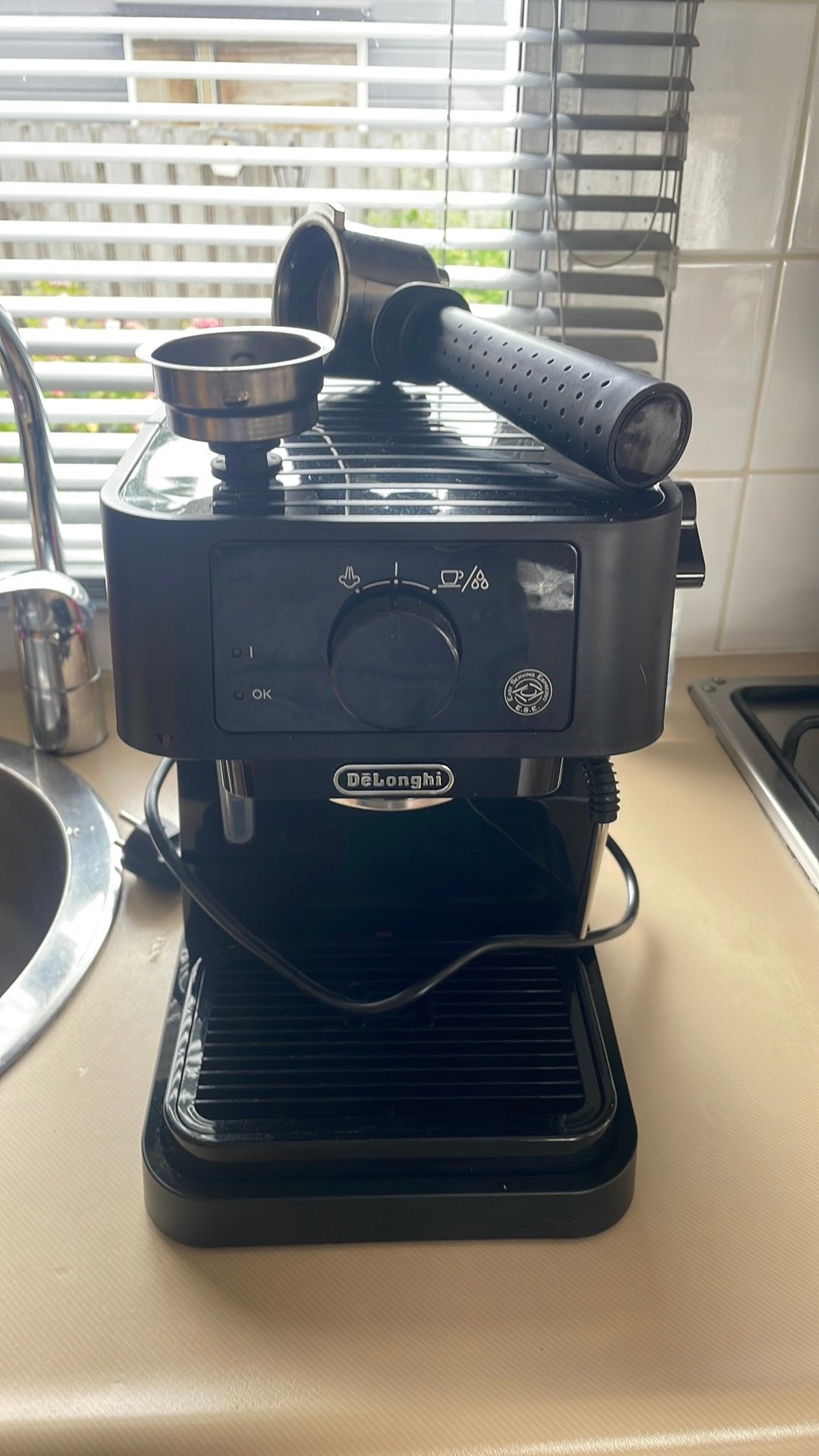 Koffie apparaat De Longhi, Ophalen, Zo goed als nieuw, Koffiemachine